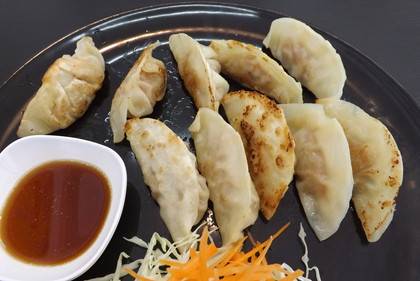 猪肉煎饺（豚肉の焼き餃子）